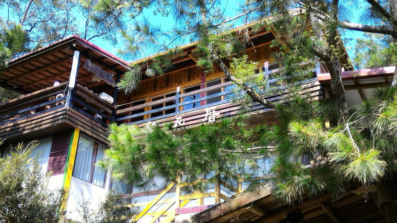 Hong Wa Cuo南投埔里紅瓦厝山居民宿 Extérieur photo