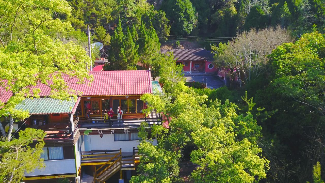 Hong Wa Cuo南投埔里紅瓦厝山居民宿 Extérieur photo